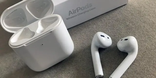 苹果手机自带的耳机airpods只能连苹果吗？airpods一代和二代区别
