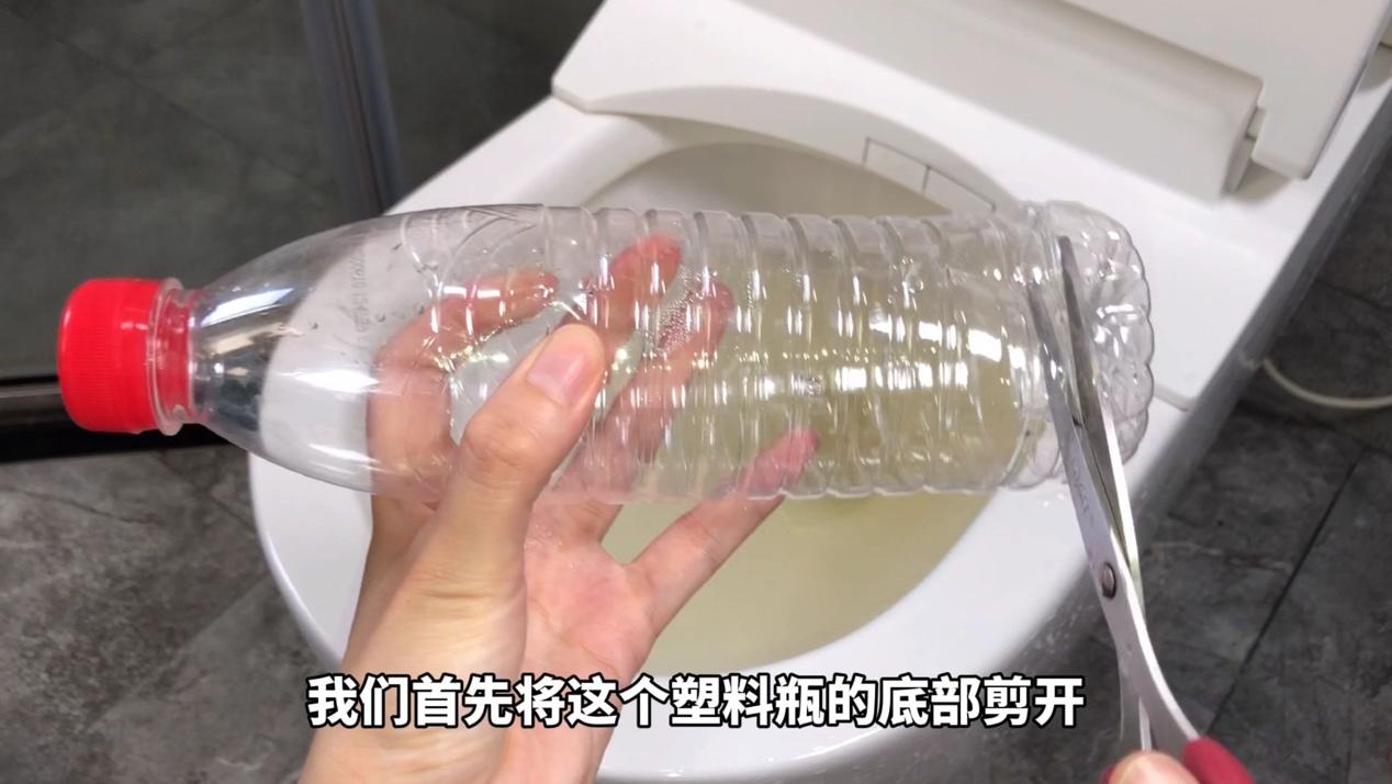 马桶堵了怎么办怎样疏通 妙招（2种方法能快速疏通好）