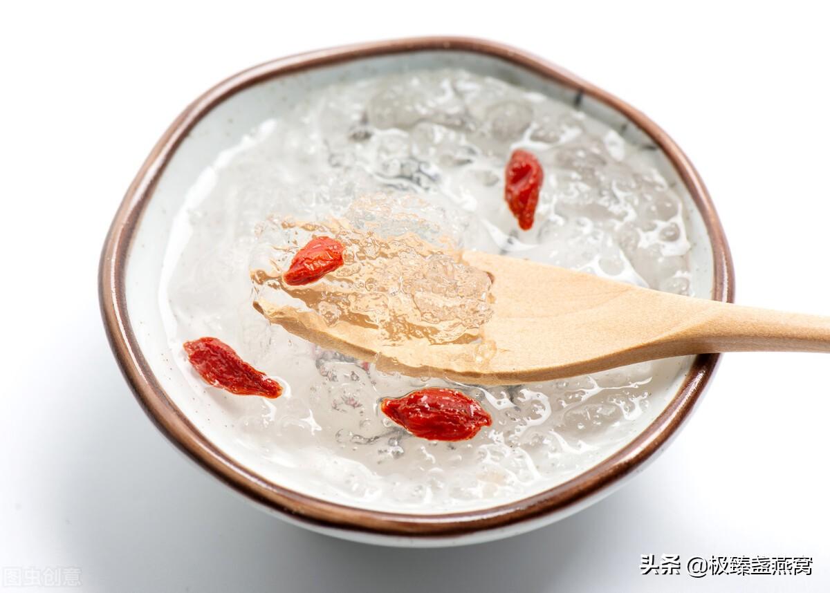 燕窝的正确做法和吃法（冰糖燕窝的正确炖煮方法，你炖对了吗？）