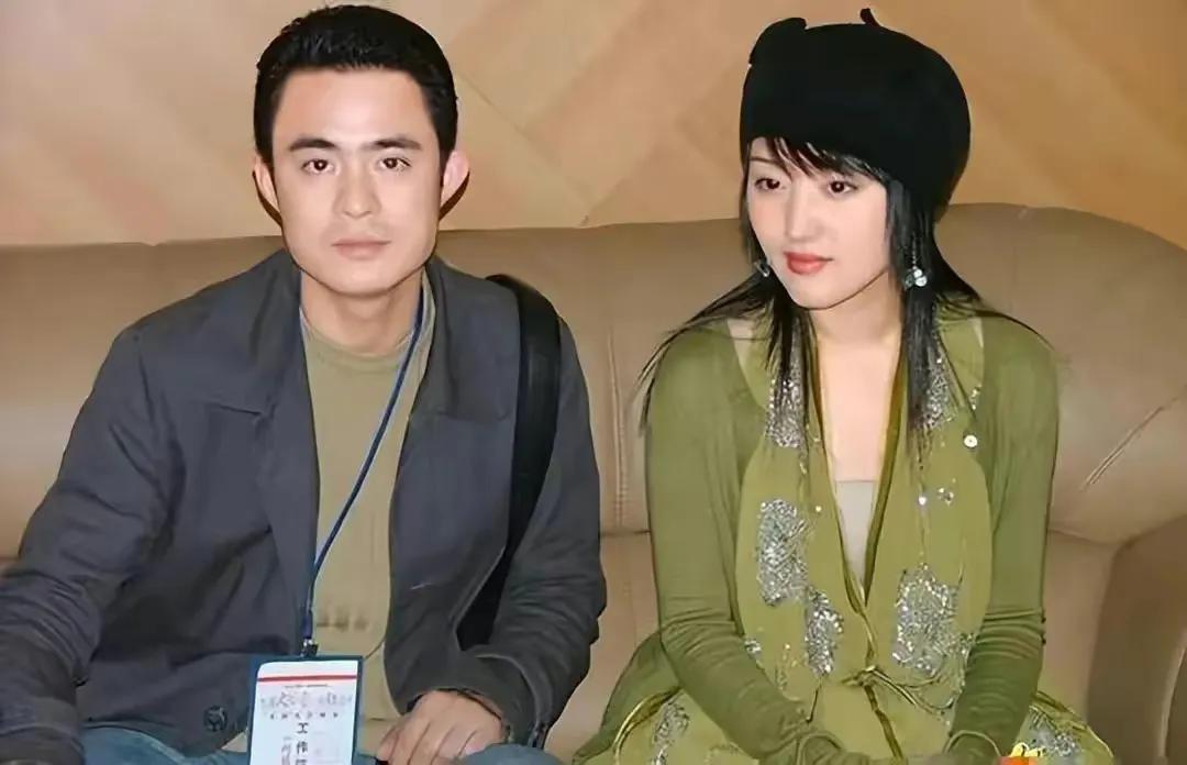 赖文峰现在是什么情况,和杨钰莹同居三年后分手,如今在乡下艰难度日