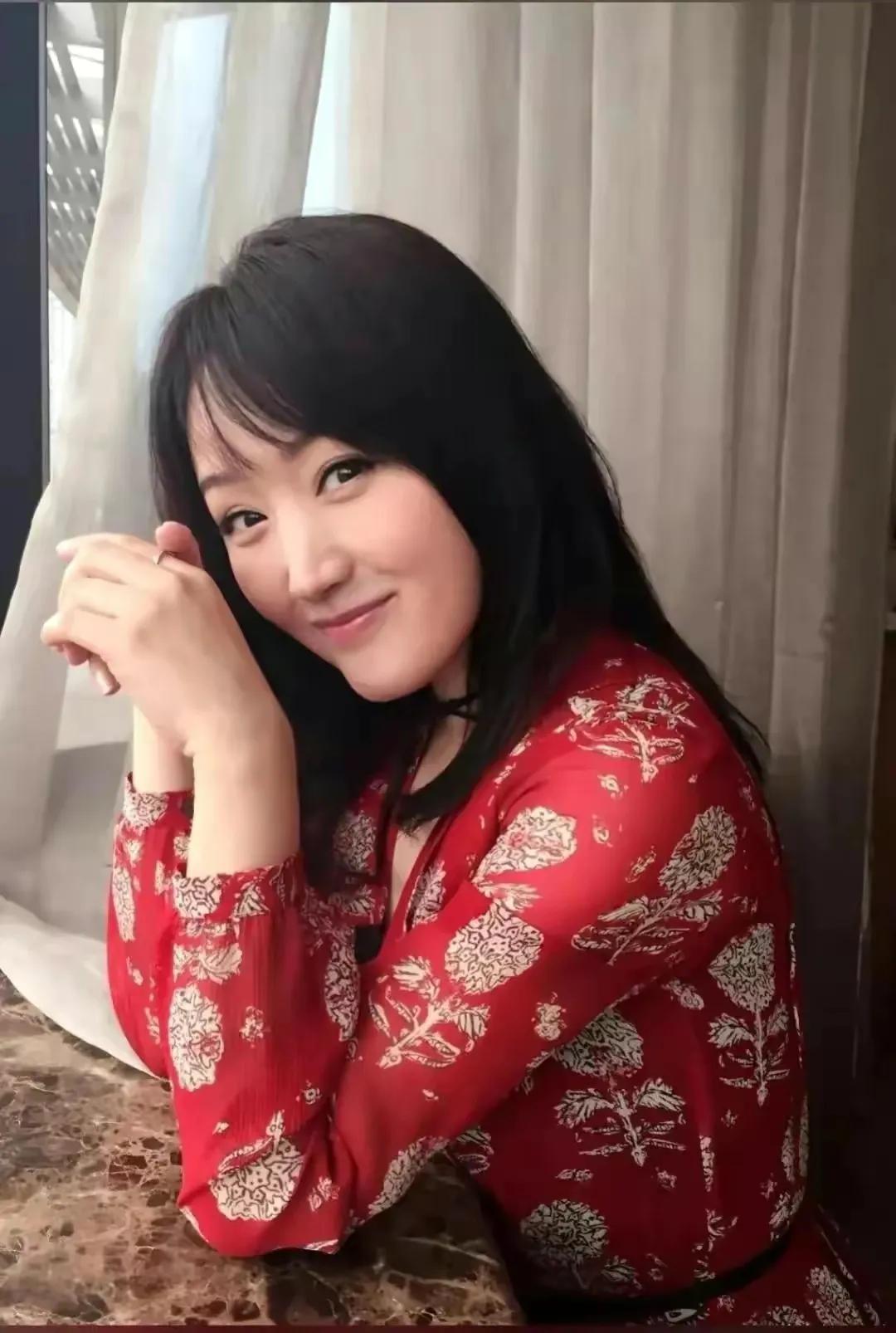 赖文峰现在是什么情况,和杨钰莹同居三年后分手,如今在乡下艰难度日