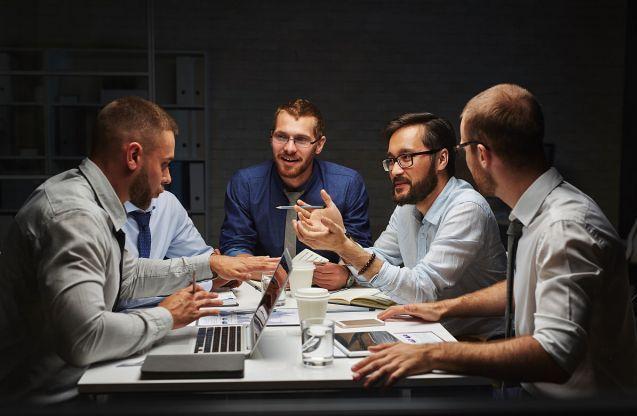 12条做生意赚钱的“富人思维”!(行走商界必备)