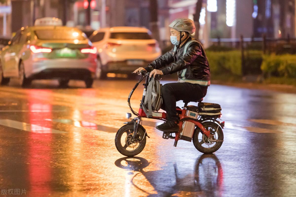 代驾价格表收费标准(2023最新代驾司机收费标准表一览) 代驾价格表收费标准(2023最新代驾司机收费标准表一览)