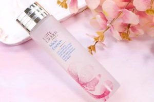 雅诗兰黛樱花微精华露功效（樱花微精华的适用肤质）