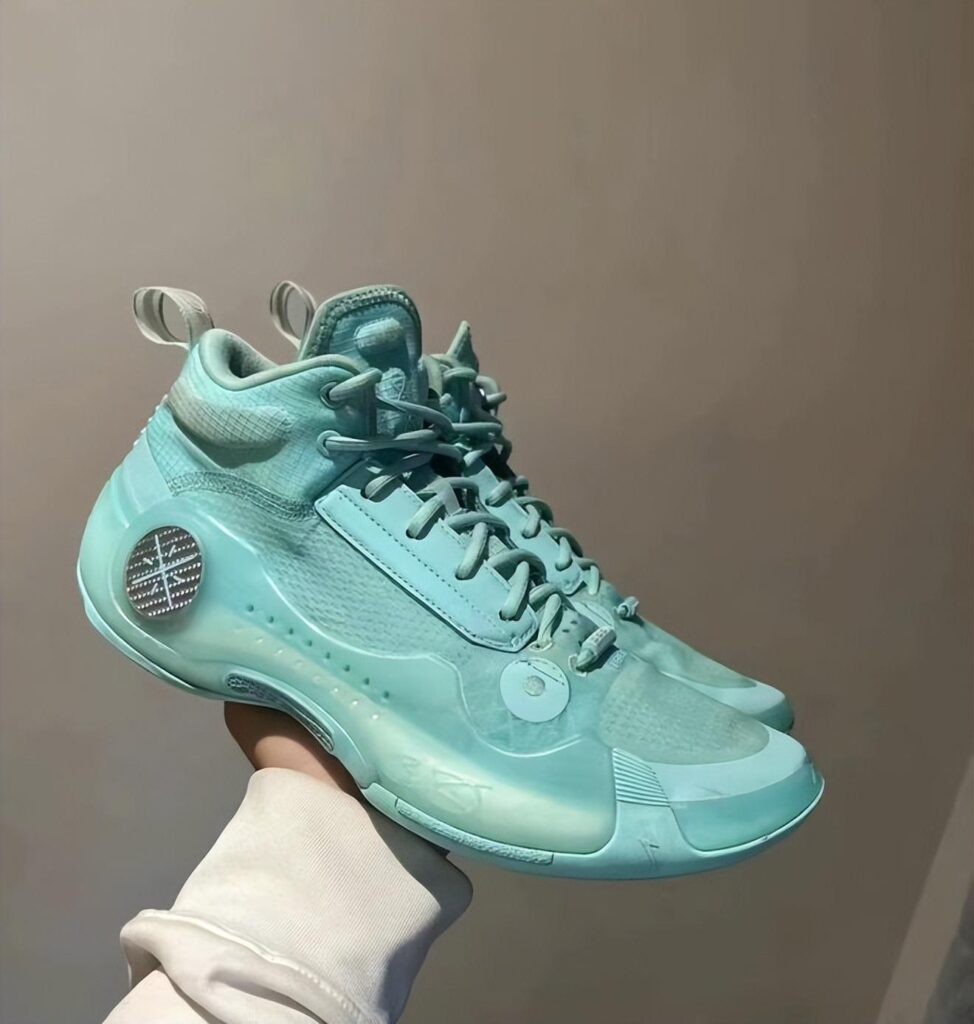 性价比高的篮球鞋 性价比高的篮球鞋