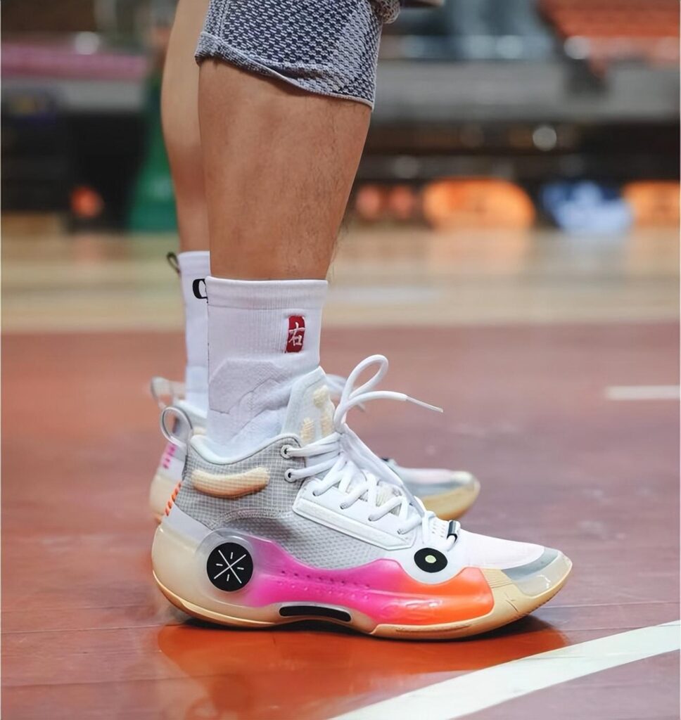 篮球鞋排行榜前十名(性价比最高的篮球鞋推荐) 篮球鞋排行榜前十名(性价比最高的篮球鞋推荐)